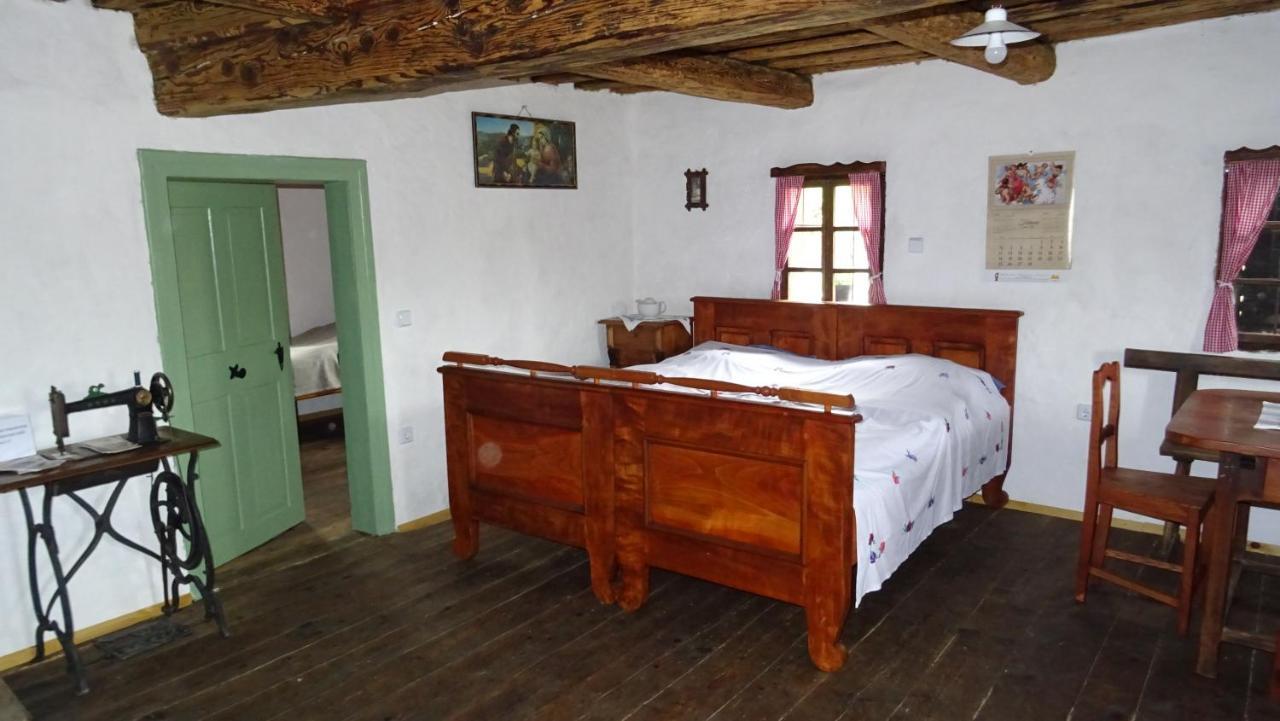Homestay Kapl Ledinek Экстерьер фото